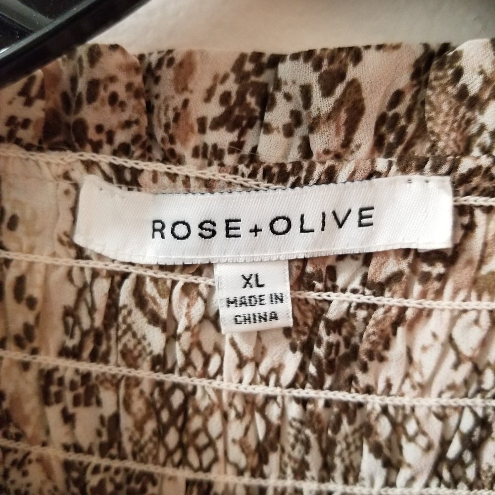 Rushed fit and flair sleeveless animal print tie front top - Picture 5 of 7